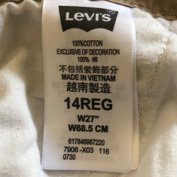 Levi’s Khaki Cargo Shorts. - Picture 6 of 7